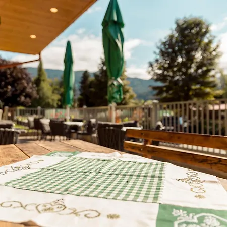 Leitner Gaestehaus בית הארחה 3*